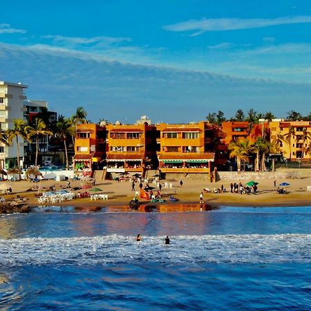 Playa Suites 마사틀란 외부 사진