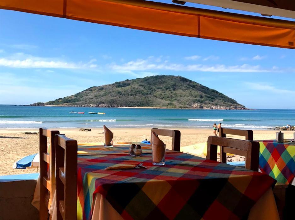 Playa Suites 마사틀란 외부 사진