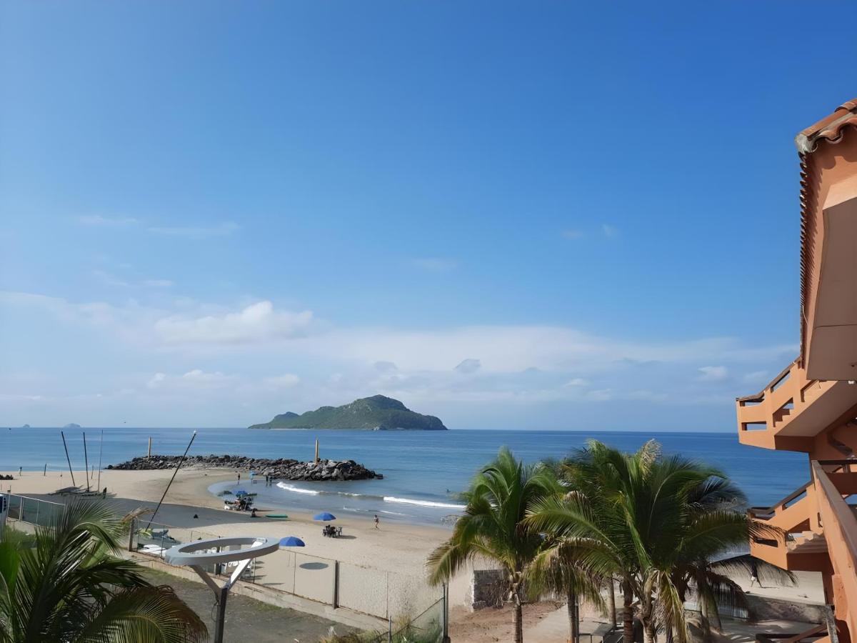 Playa Suites 마사틀란 외부 사진