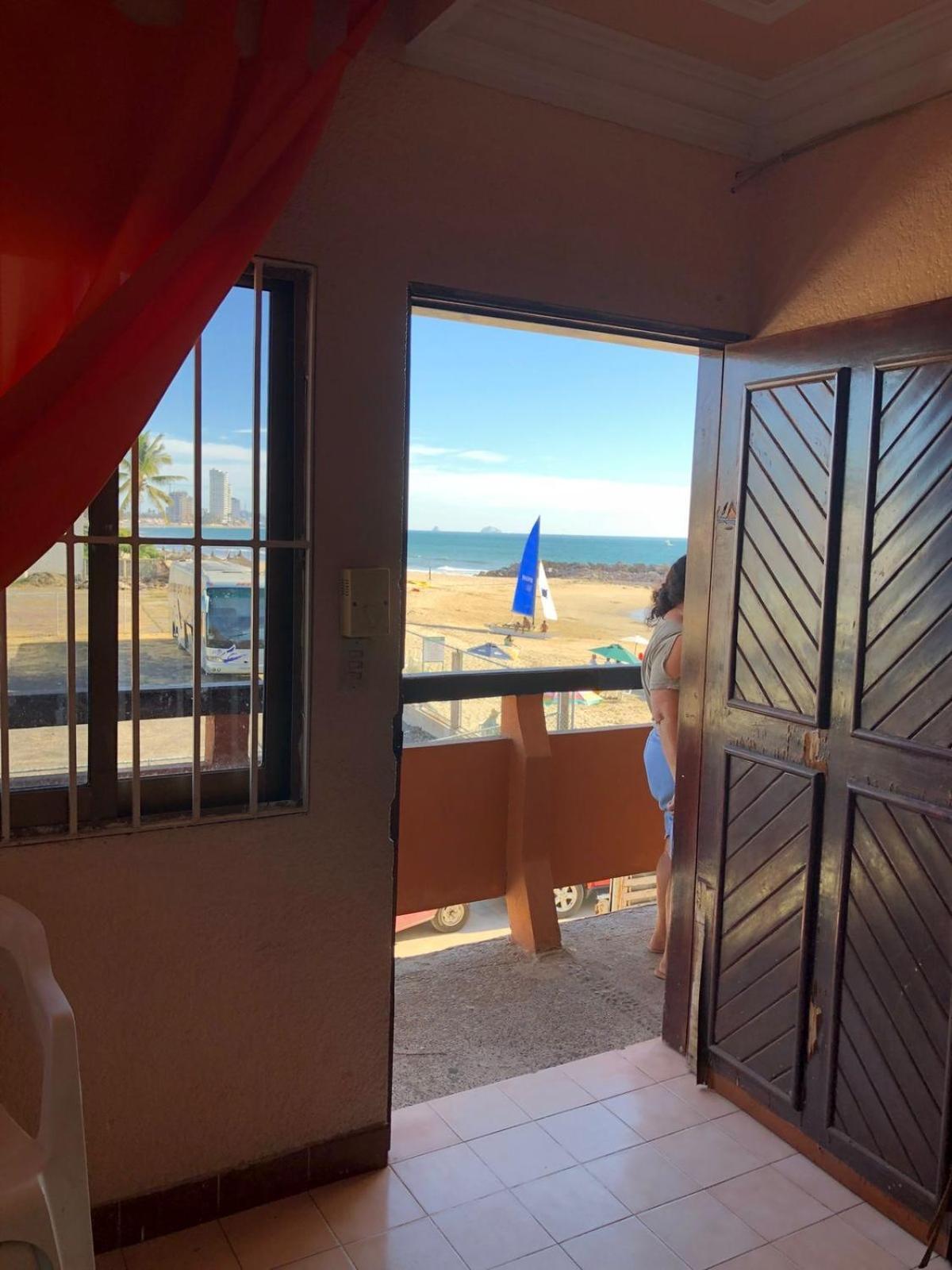 Playa Suites 마사틀란 객실 사진