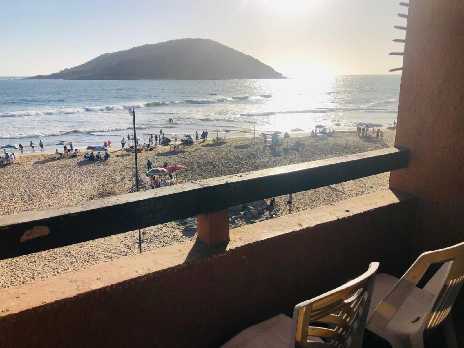 Playa Suites 마사틀란 객실 사진