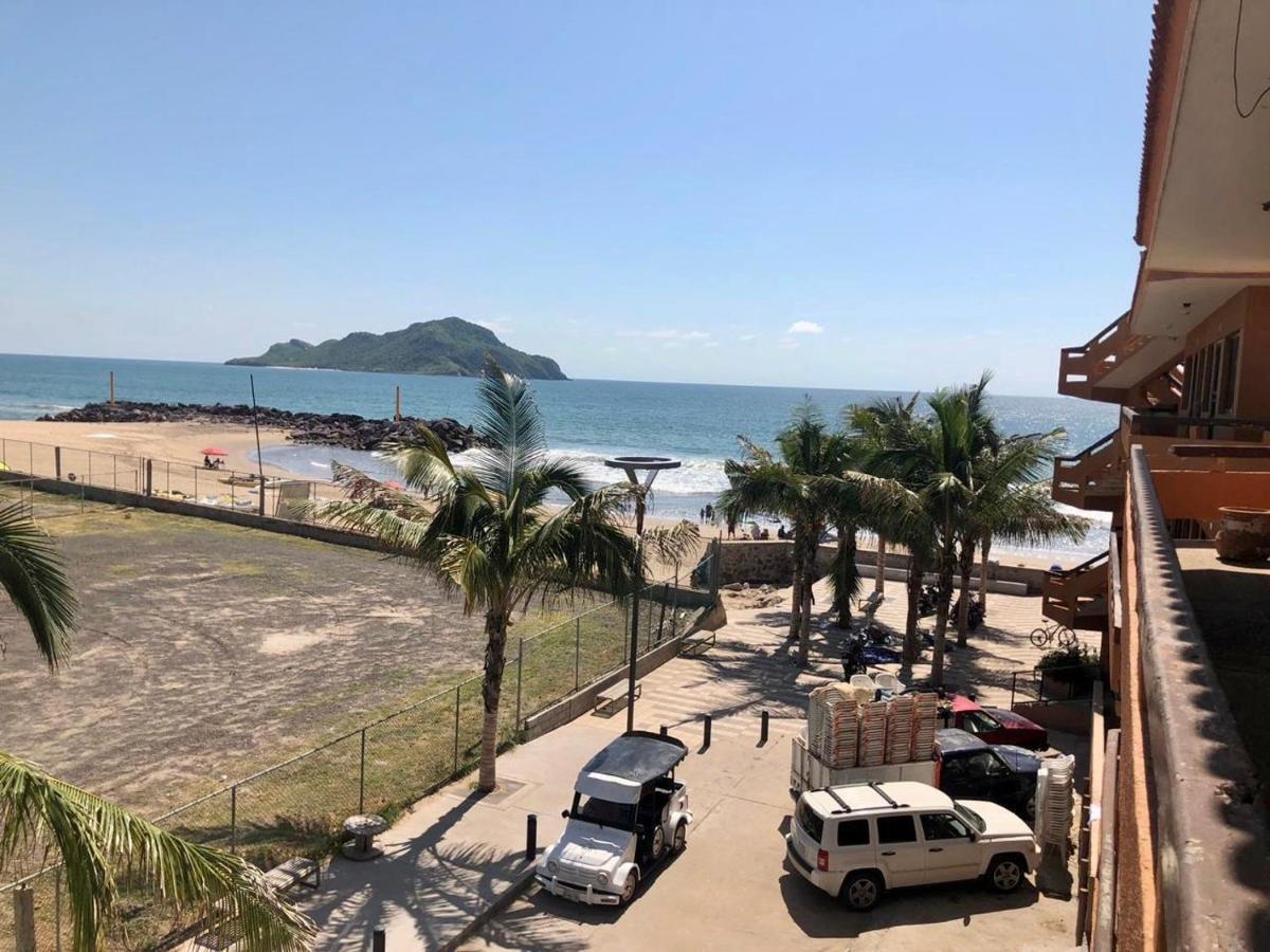 Playa Suites 마사틀란 외부 사진